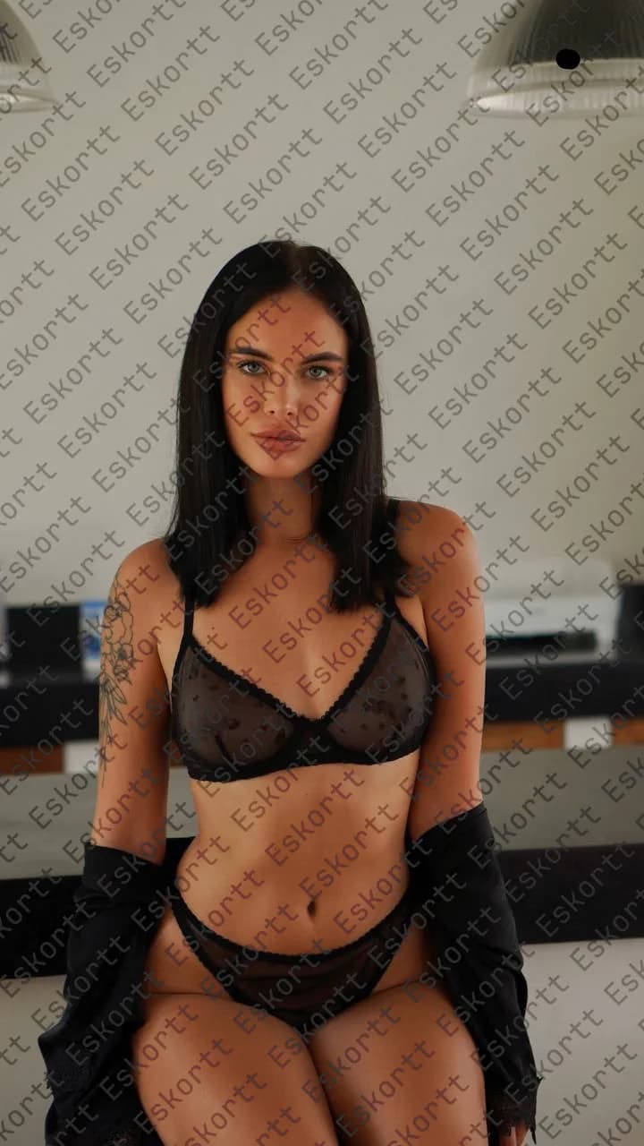 Мелисса escort in Moscow