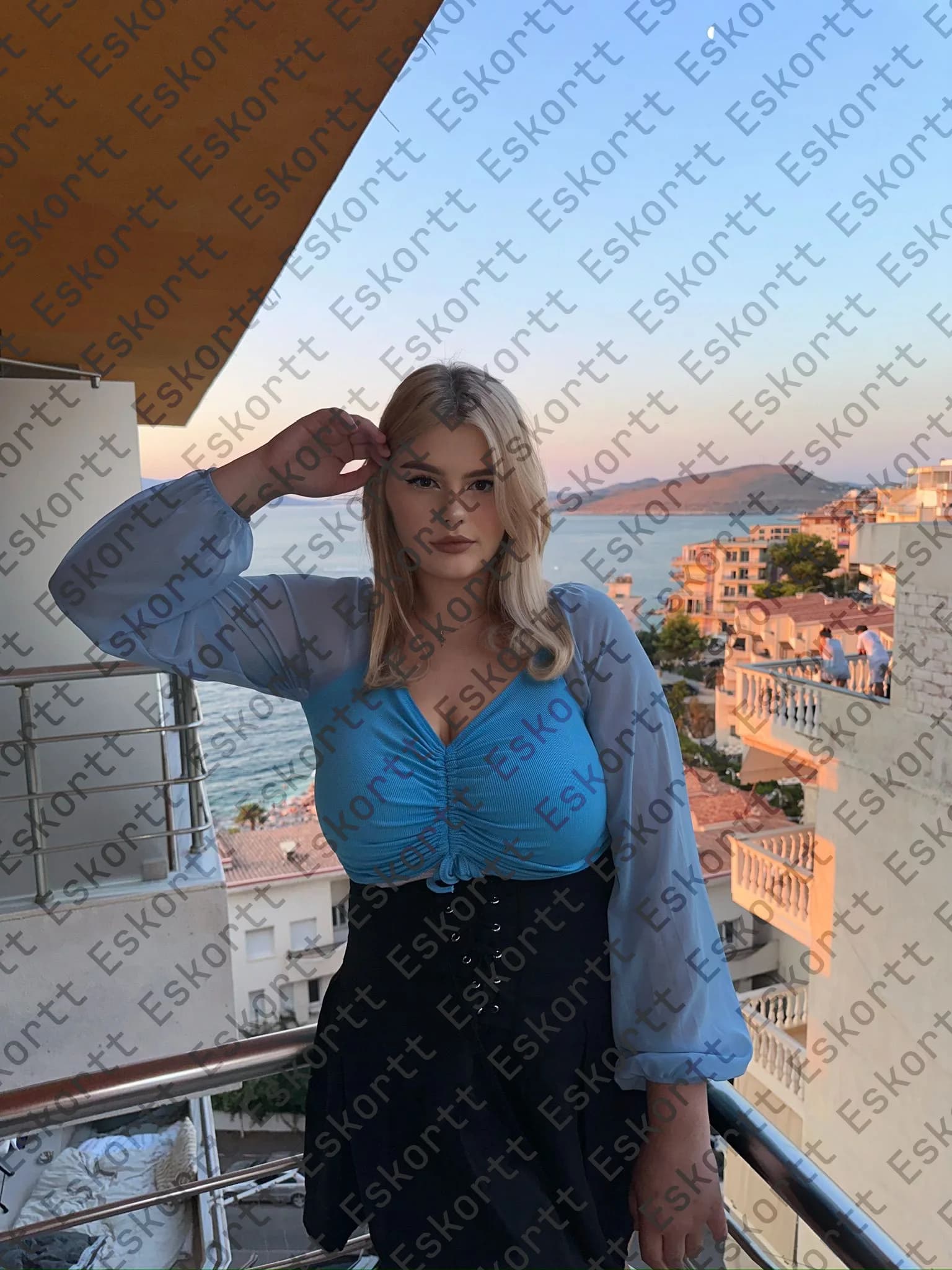 Марианна escort in Moscow