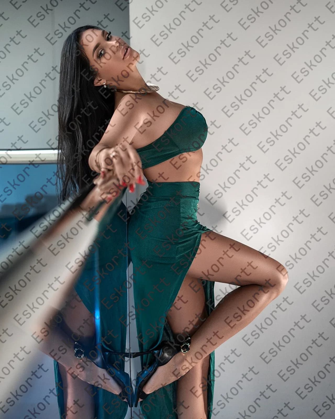 Мариетта escort in Moscow