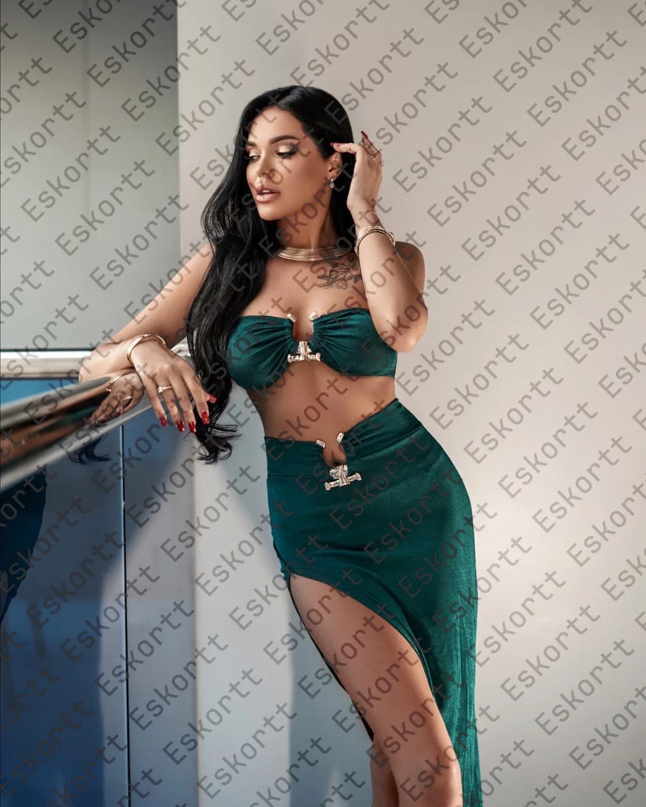 Мариетта escort in Moscow