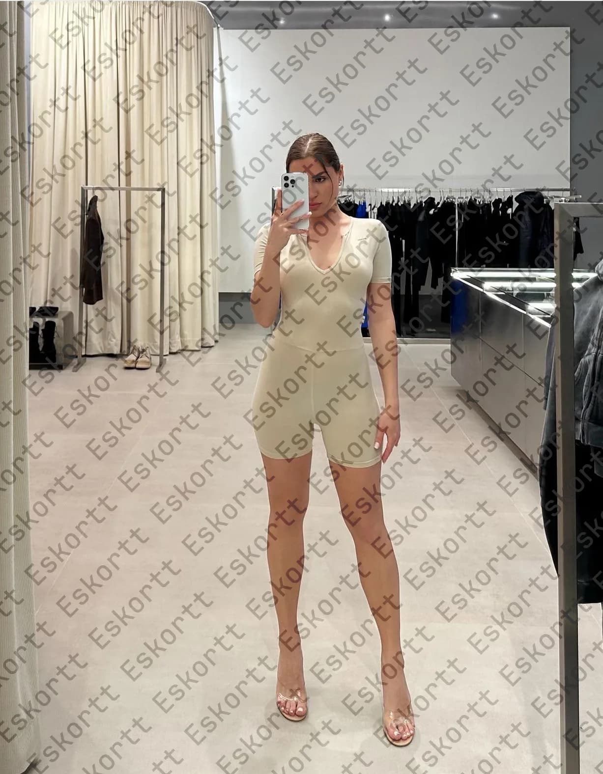 Тиффани escort in Moscow