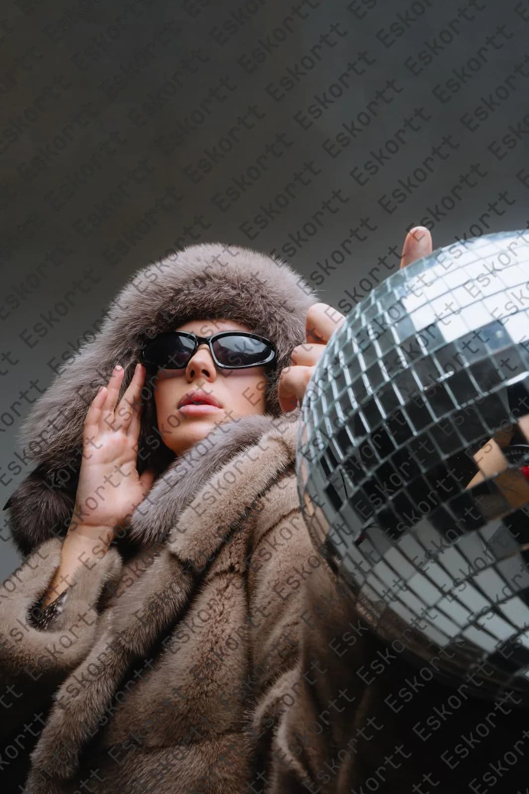 Сандра escort in Moscow