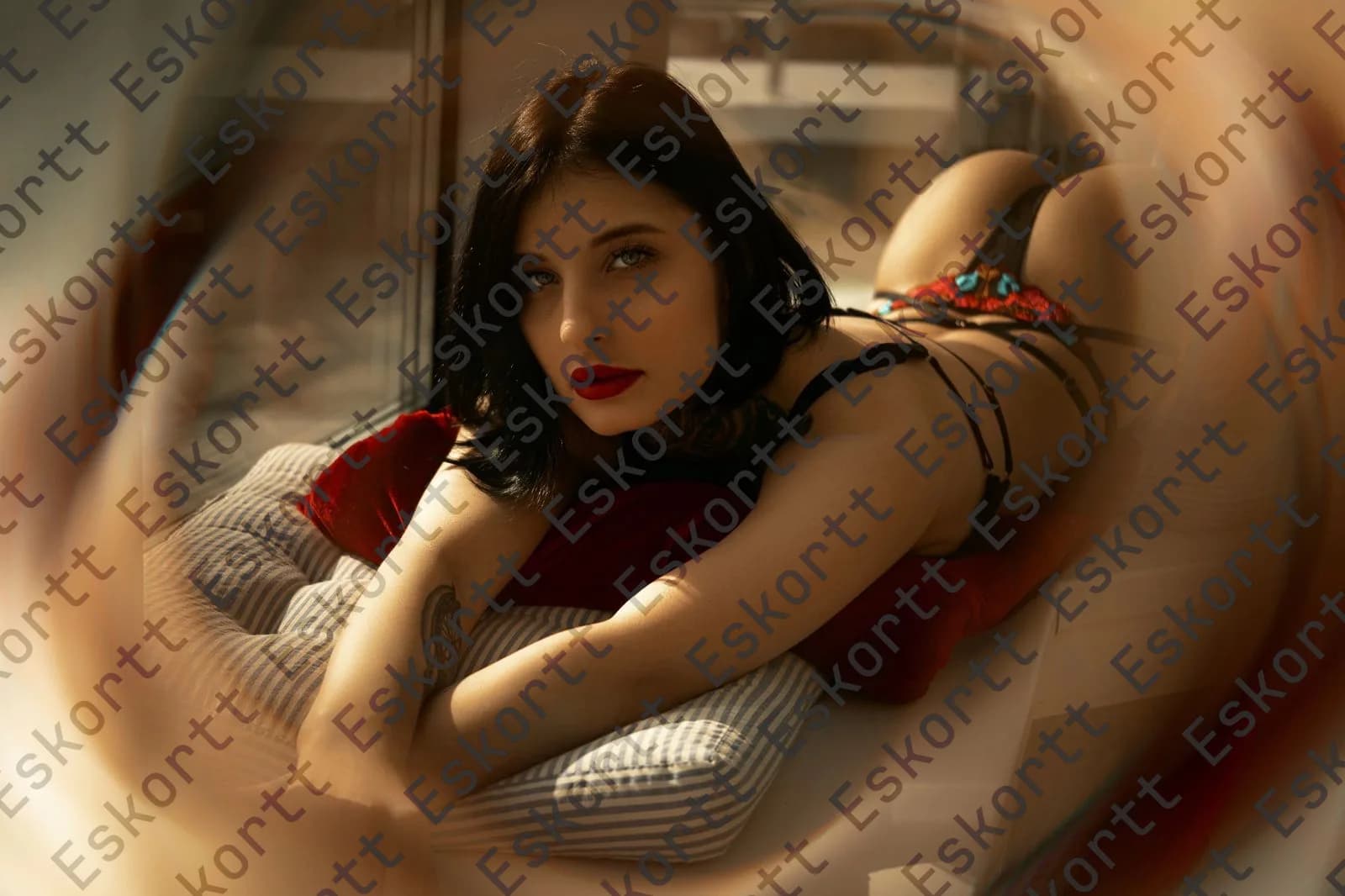 Арина escort in Moscow