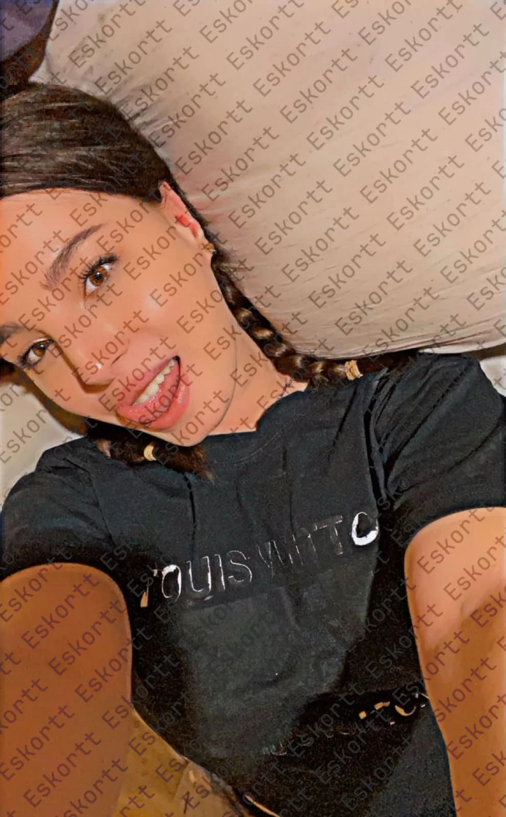 Ребекка escort in Moscow