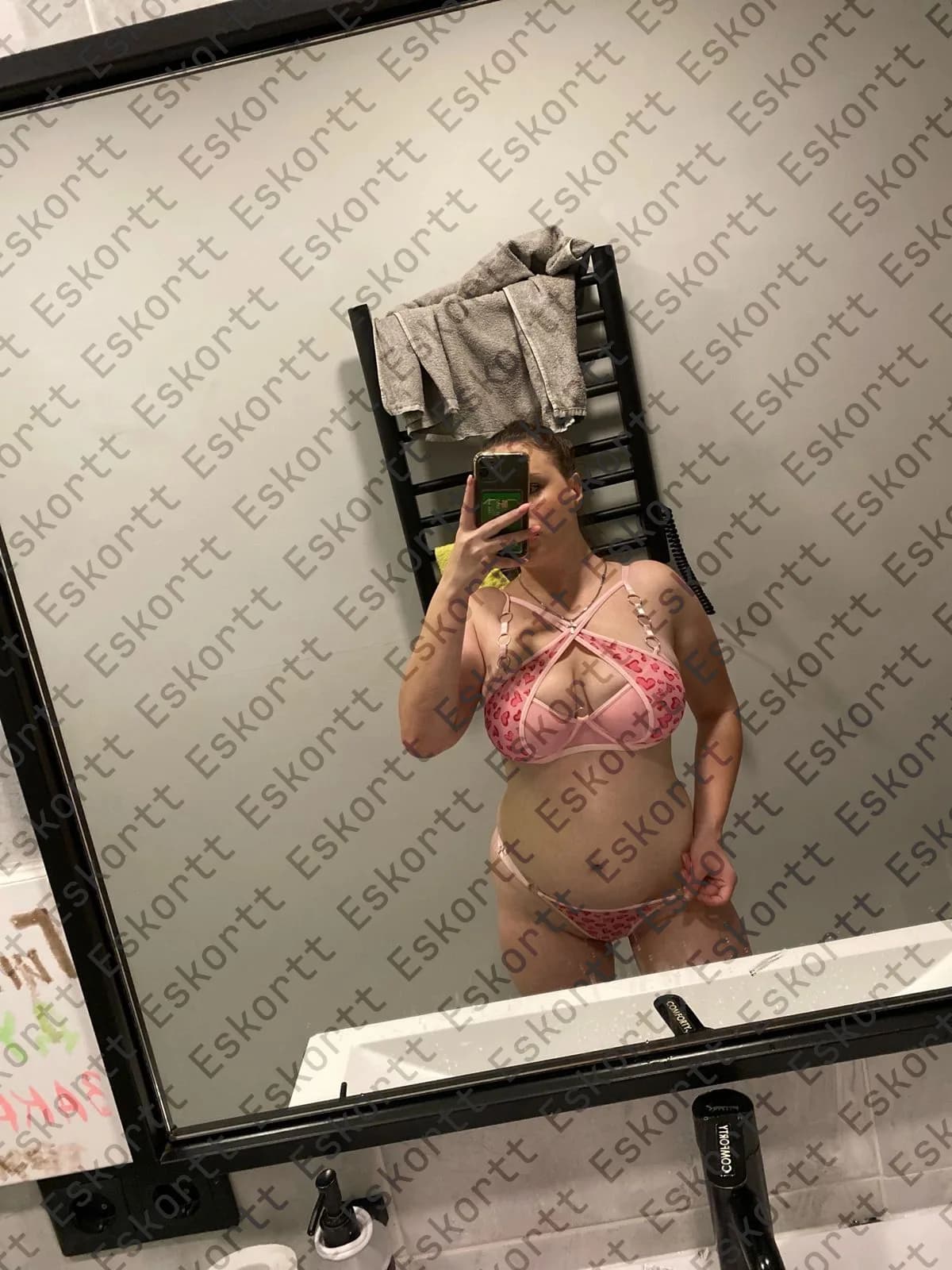 Ребекка escort in Moscow