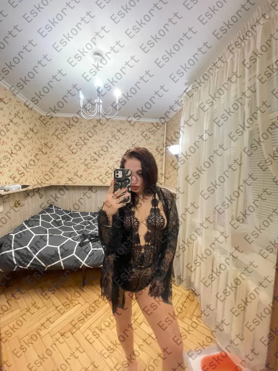 Яся escort in Moscow