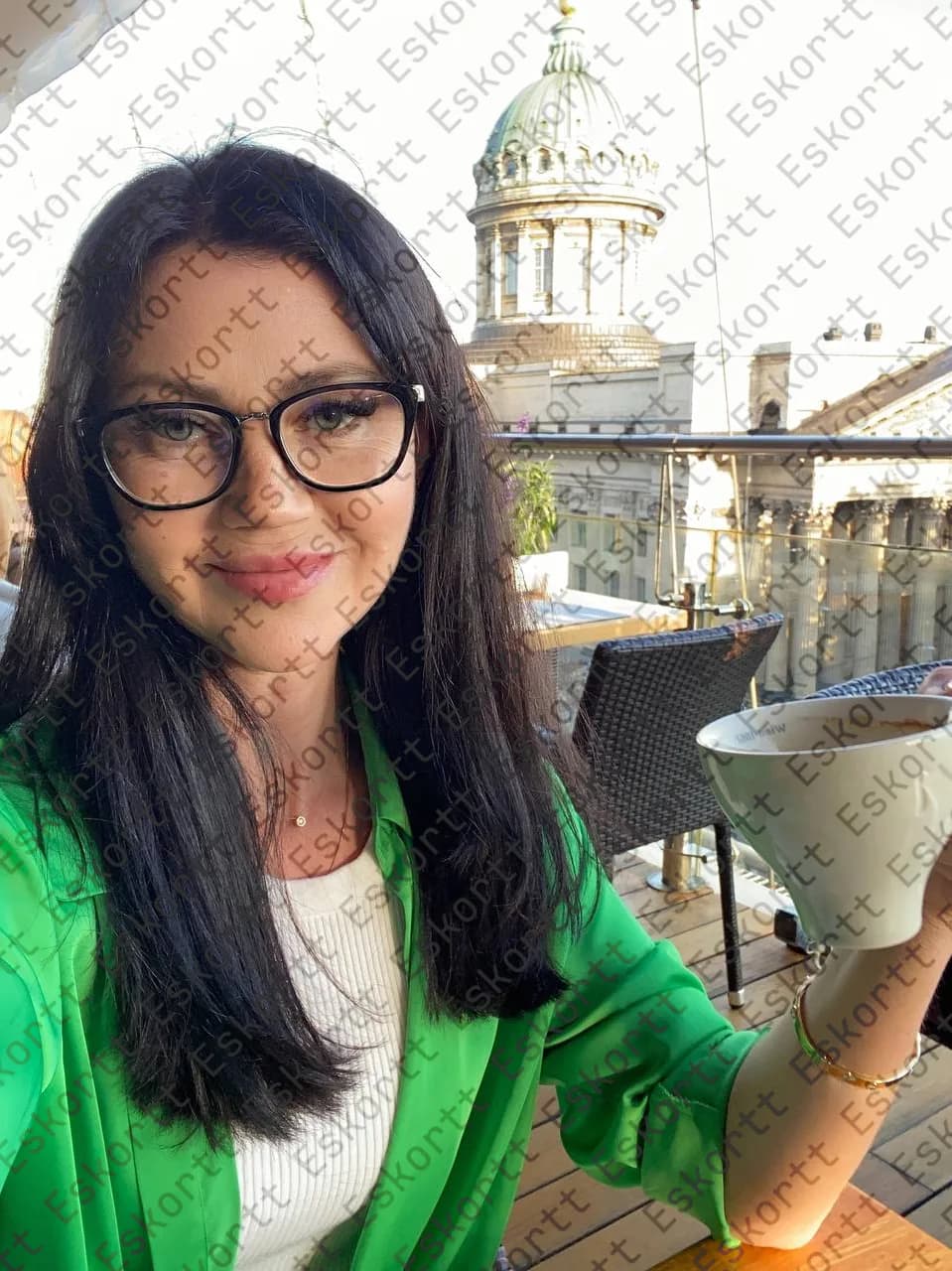 Саша escort in Moscow