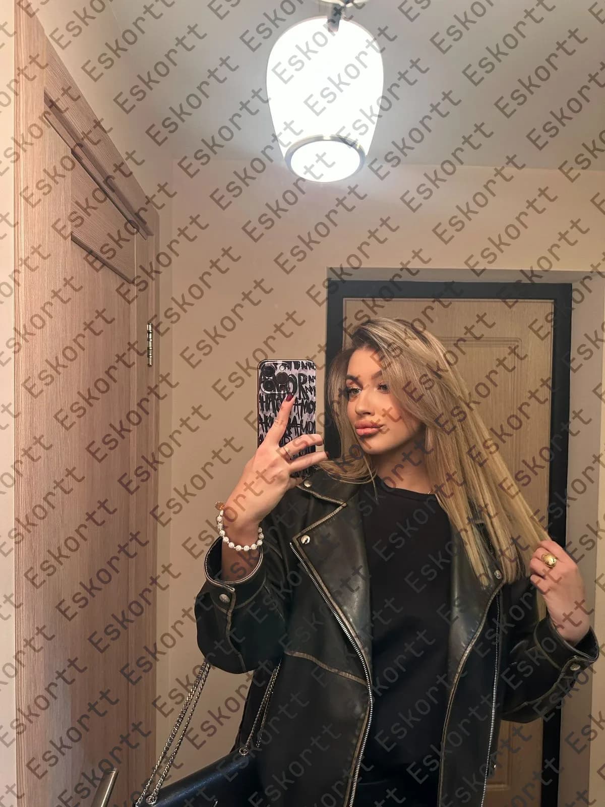 Аделина escort in Moscow