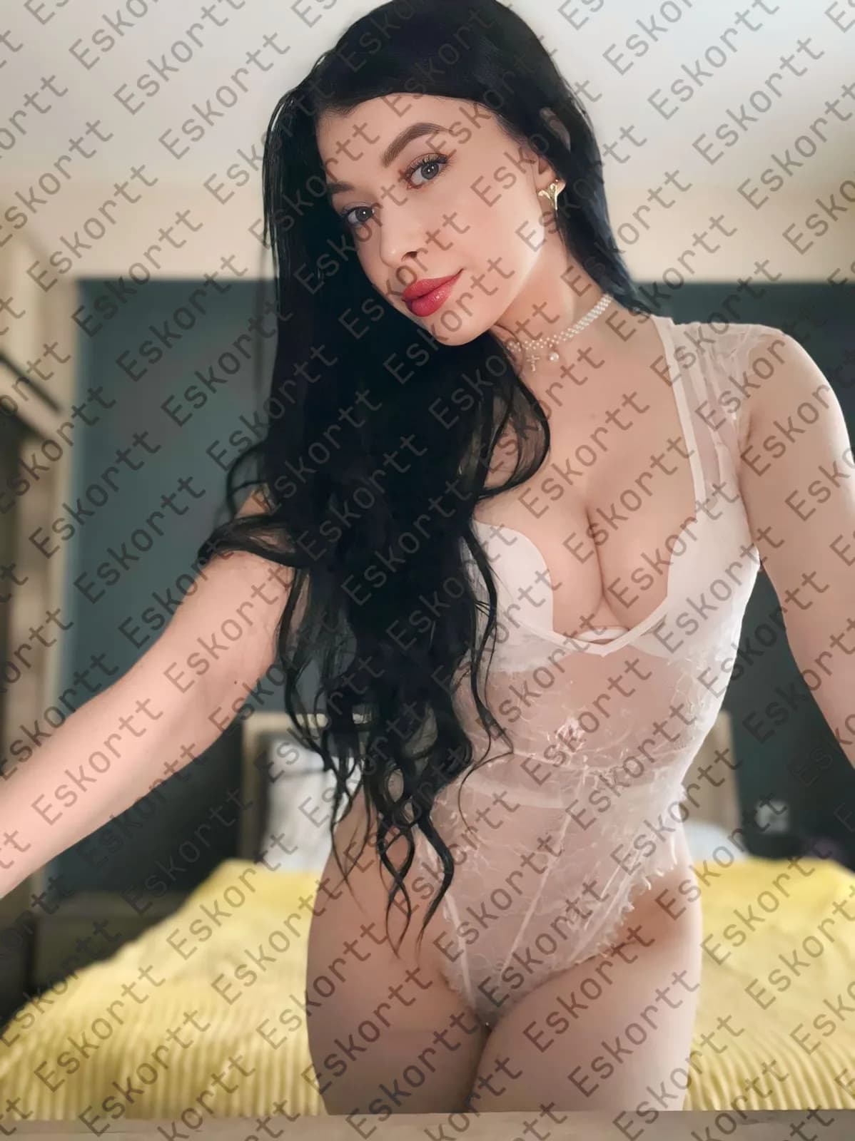 Мальвина escort in Moscow