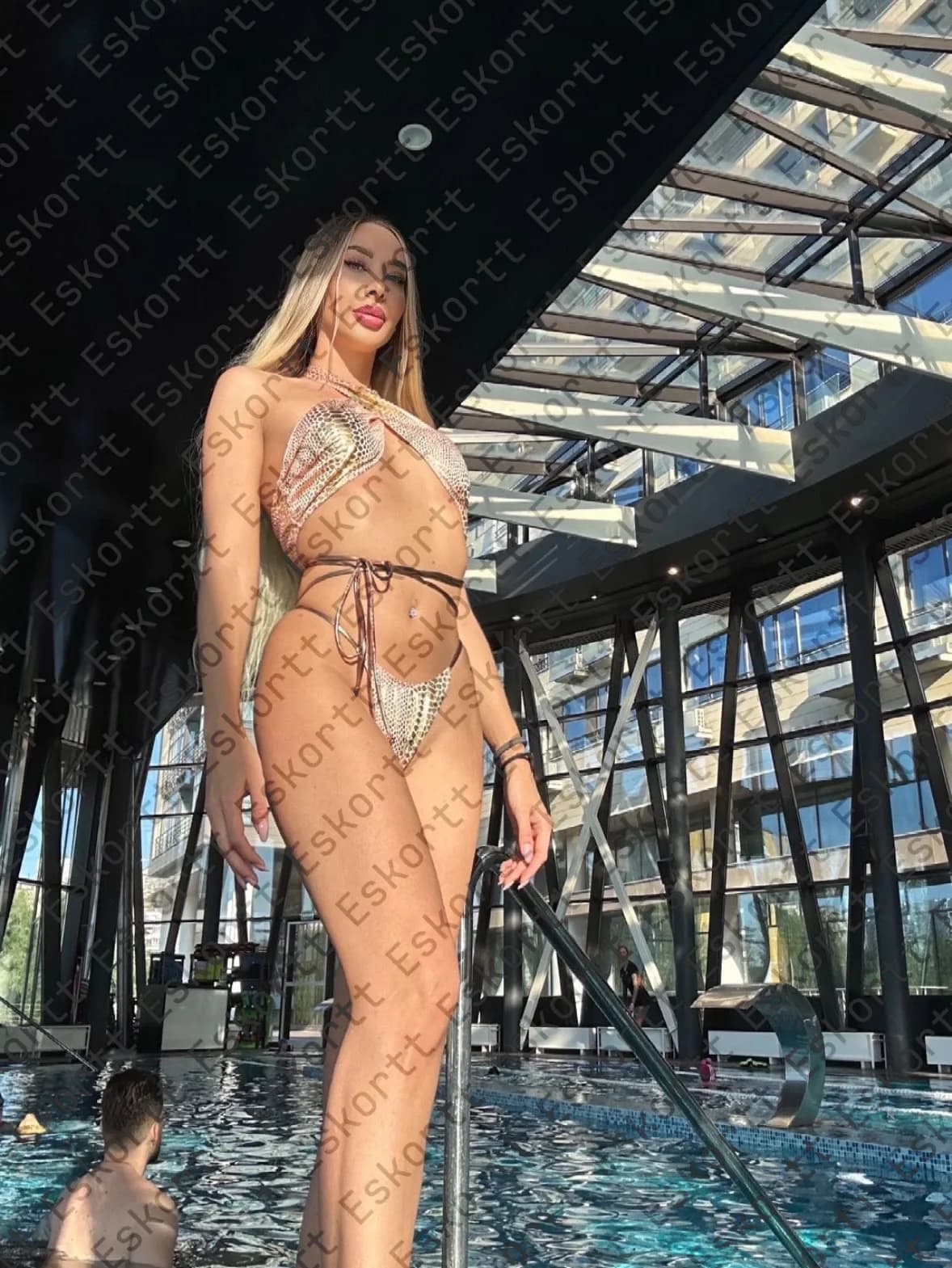 Перси escort in Moscow