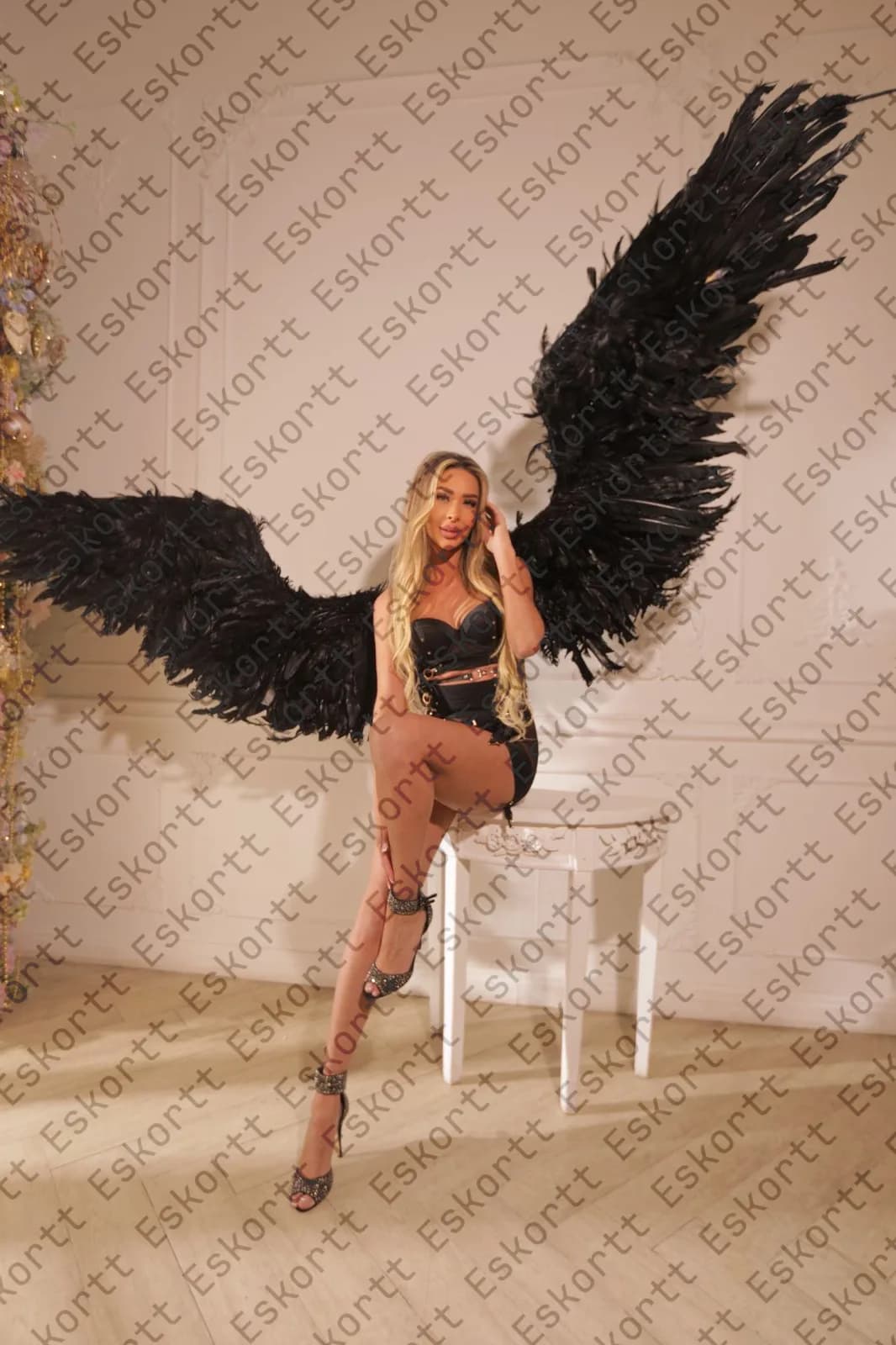 Перси escort in Moscow