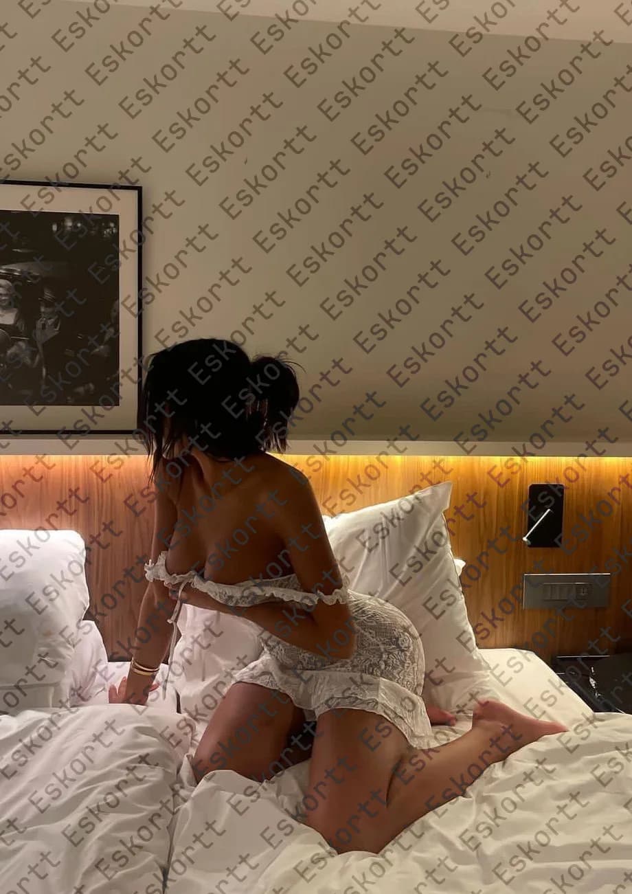 Рузанна escort in Moscow