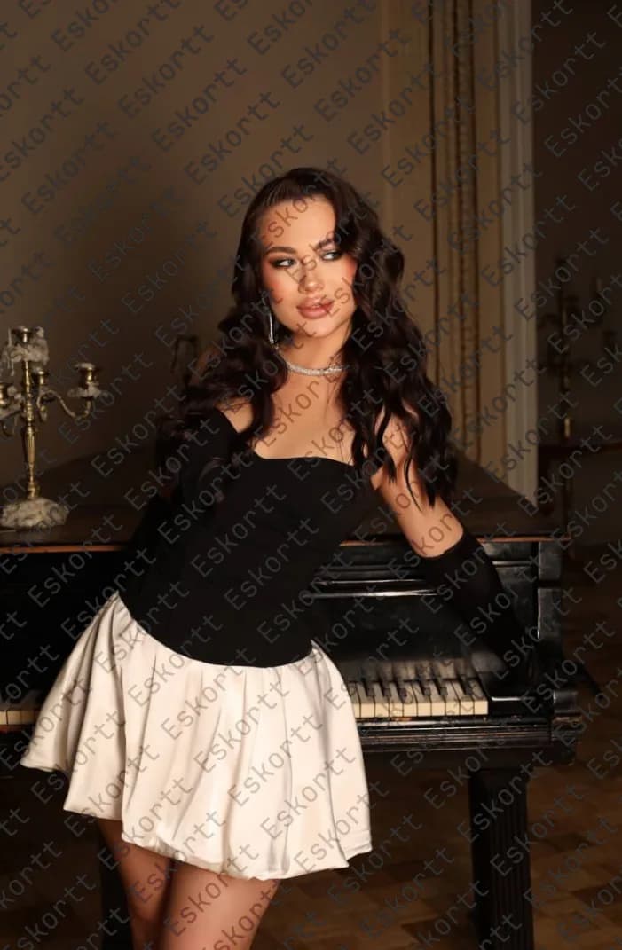 Амелия escort in Moscow