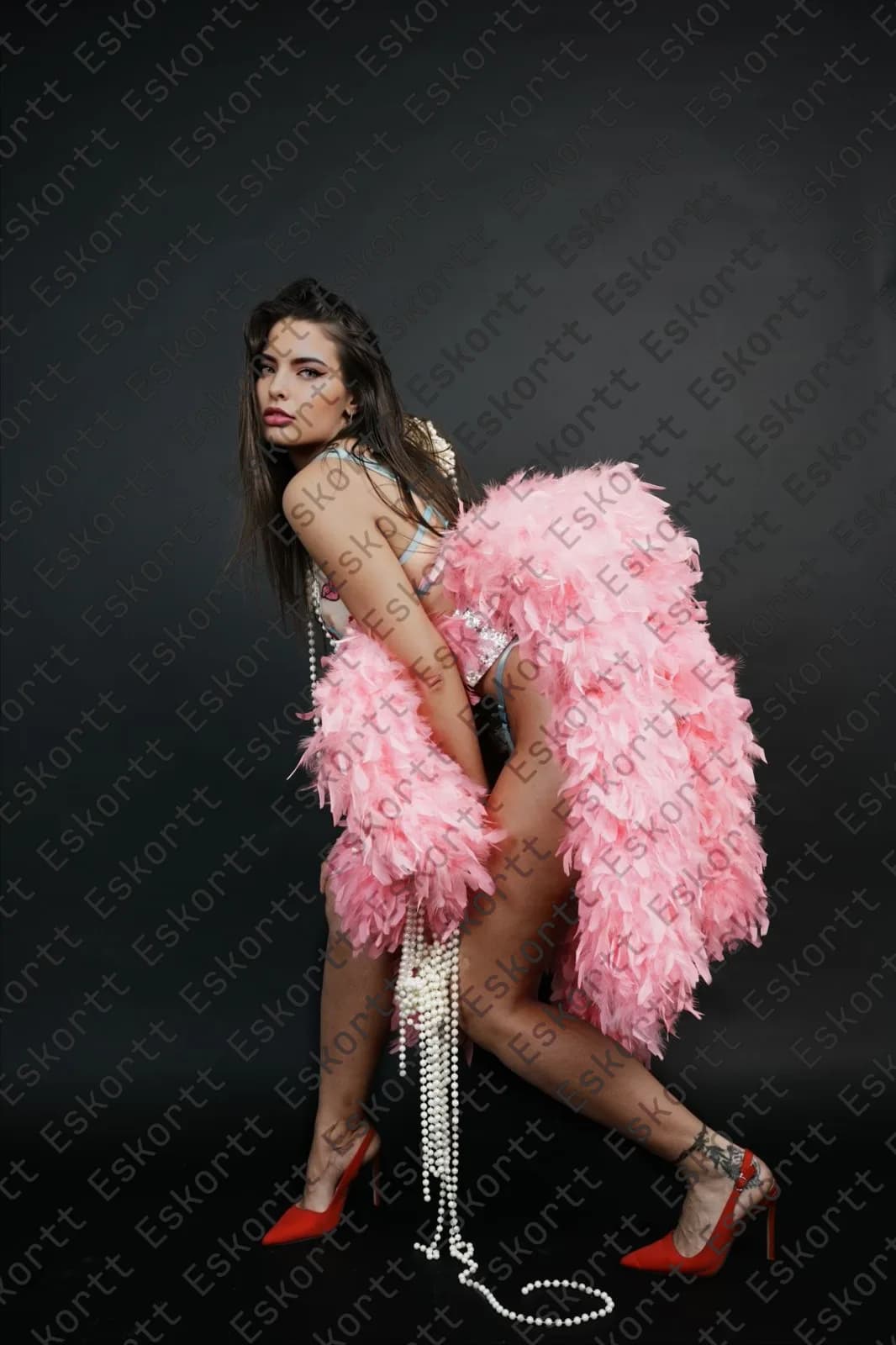 Amber escort in Moscow