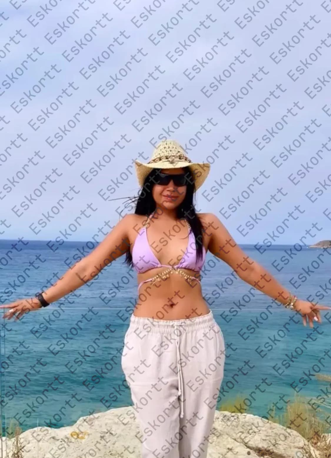 Isis escort in Moscow