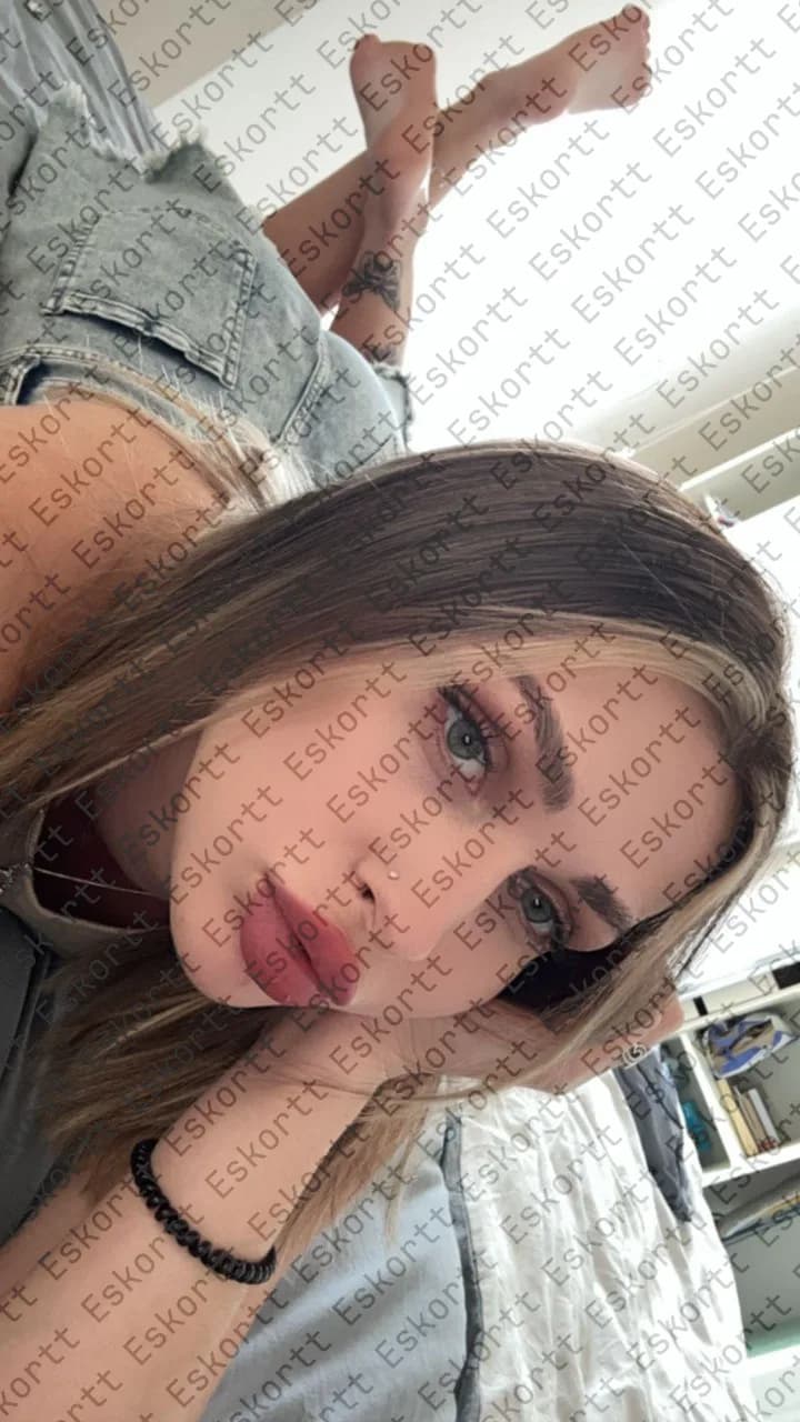 Fiona escort in Moscow