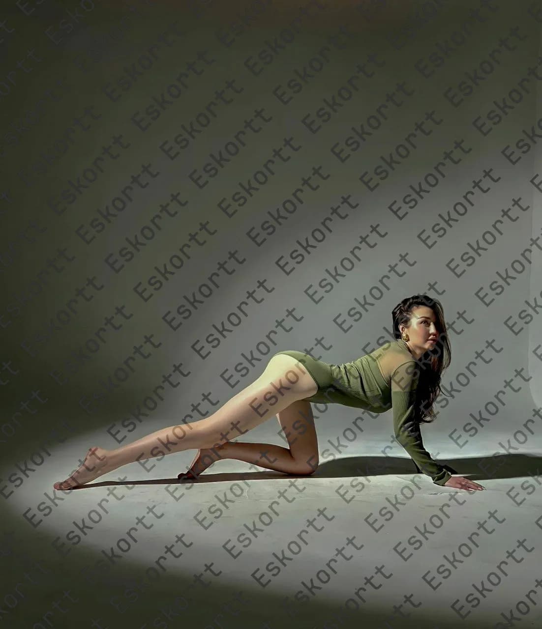 Caline escort in Moscow