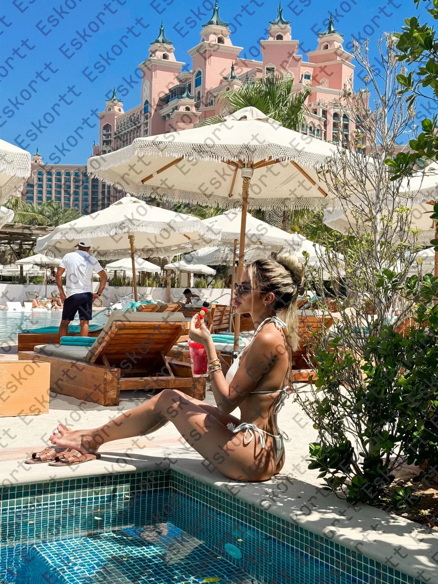 Martina escort in Moscow