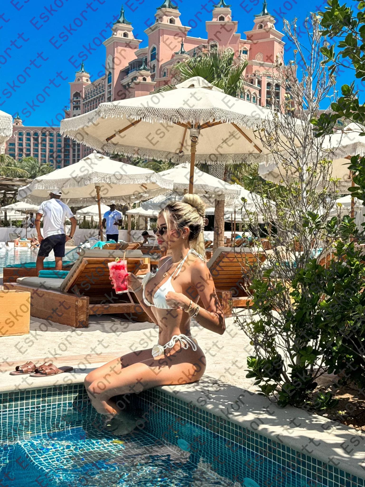 Martina escort in Moscow