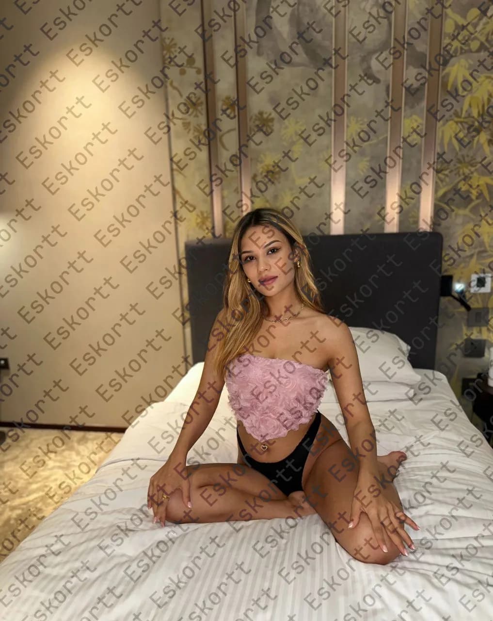 Eliza escort in Moscow