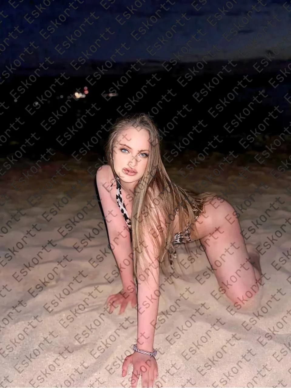 Alesia escort in Moscow