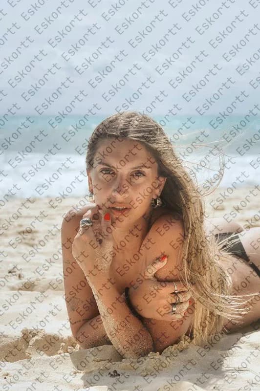 Isa escort in Moscow