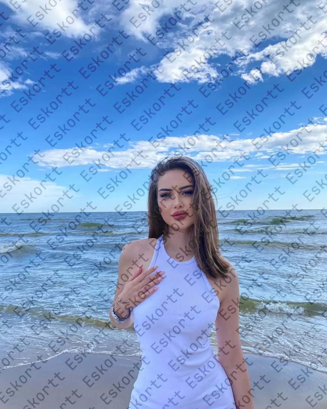 Isabella escort in Moscow