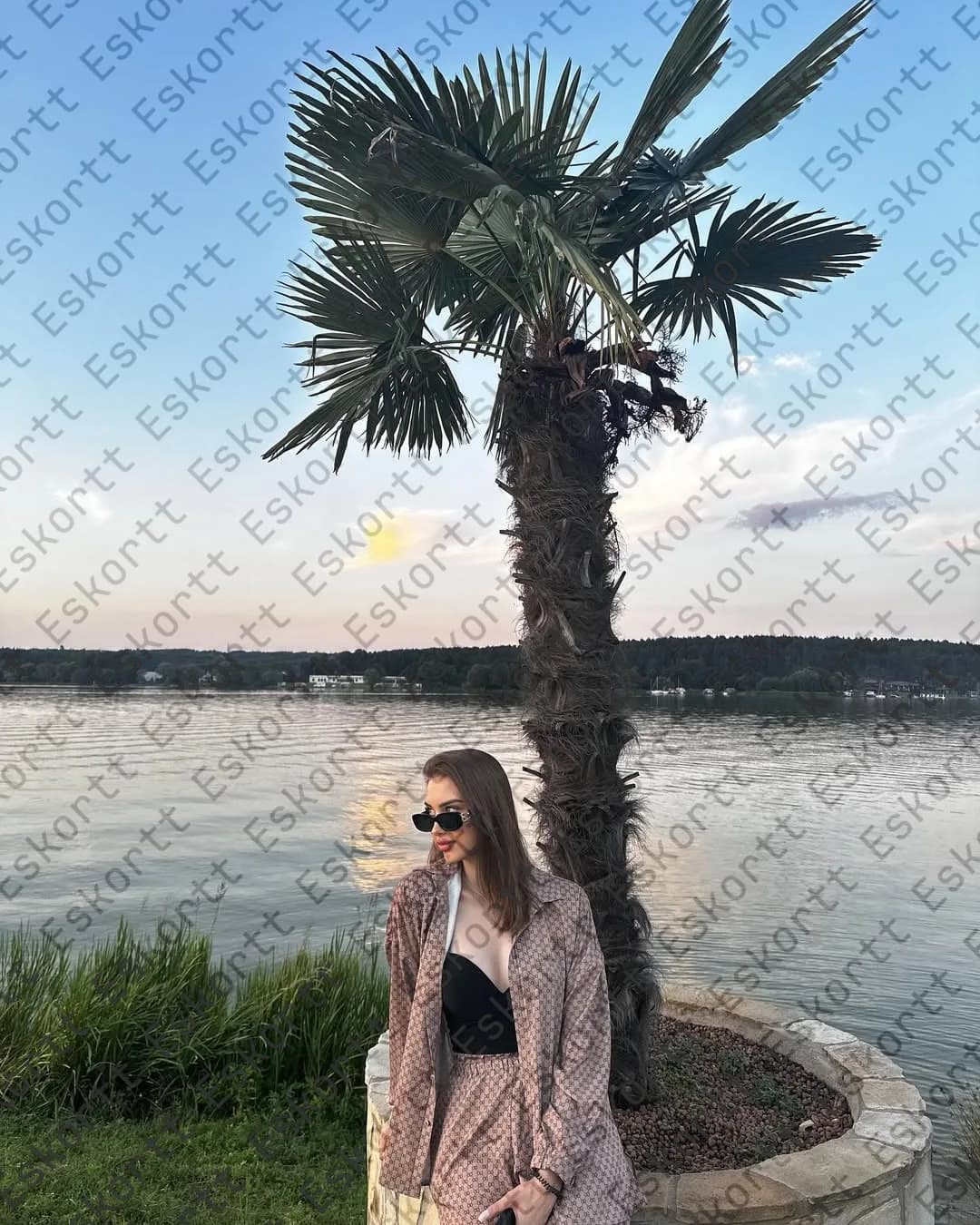 Isabella escort in Moscow