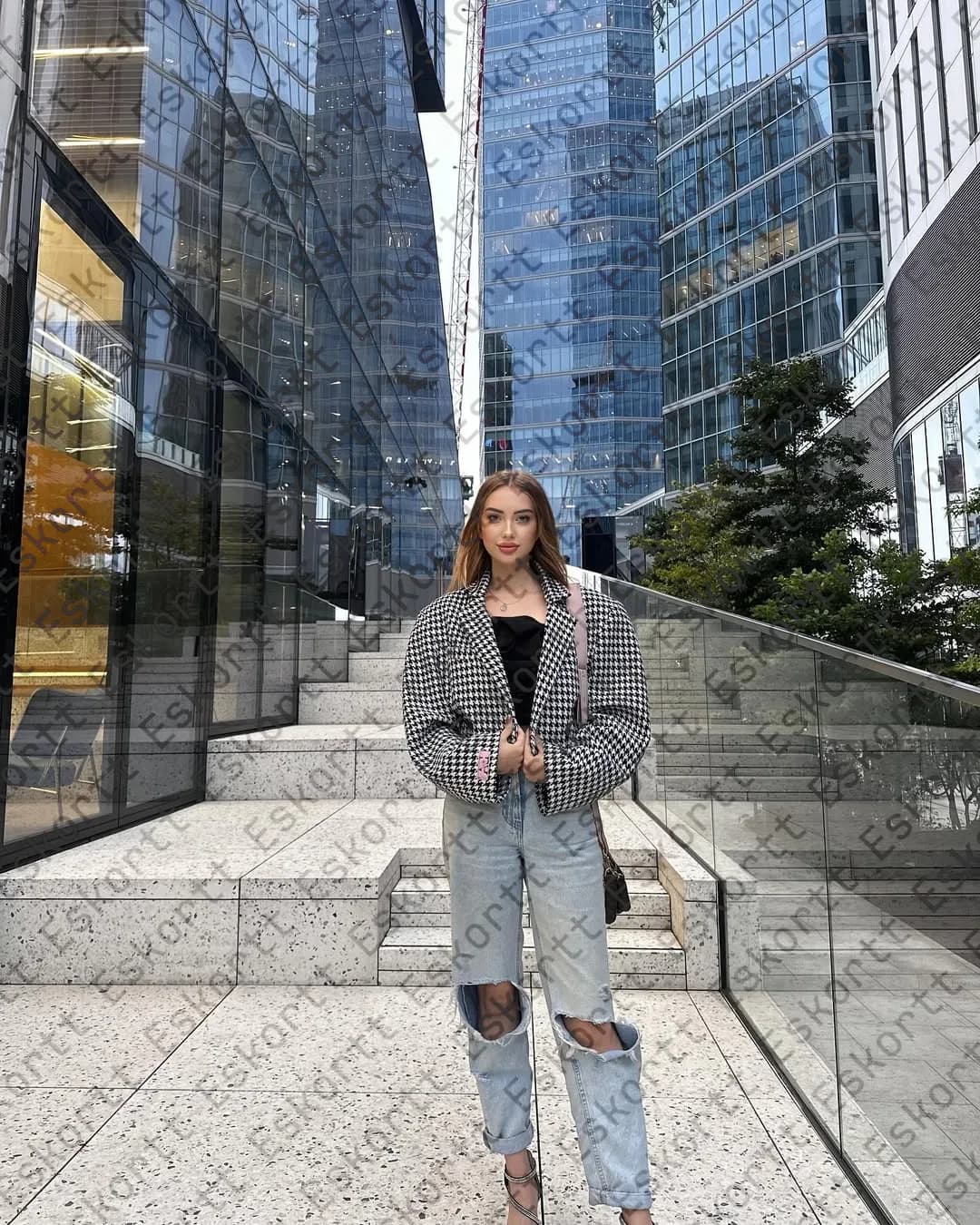 Isabella escort in Moscow