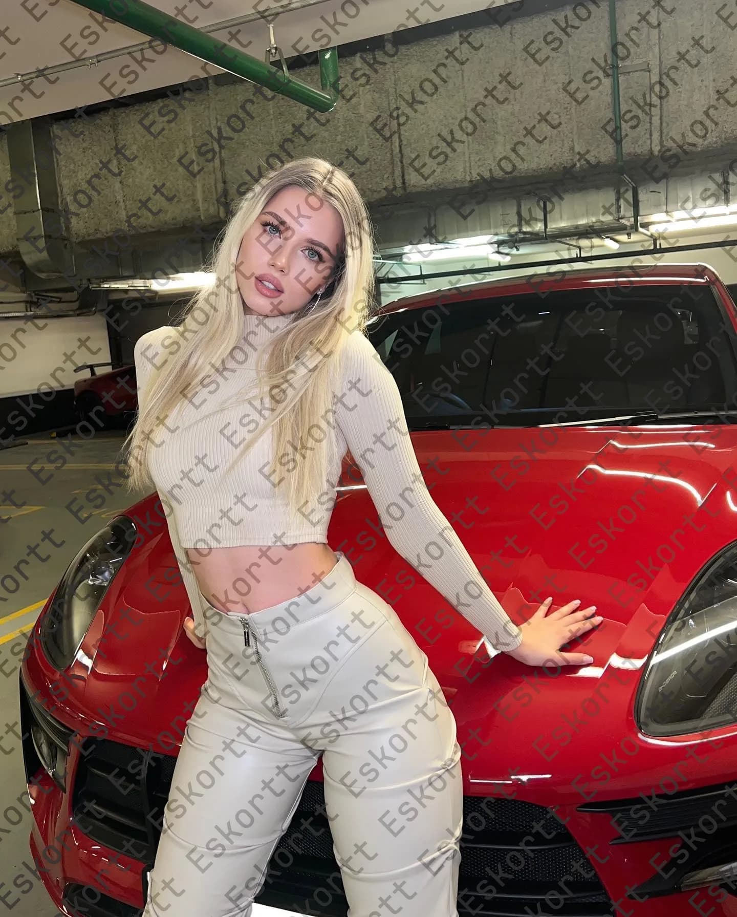 Zia escort in Moscow