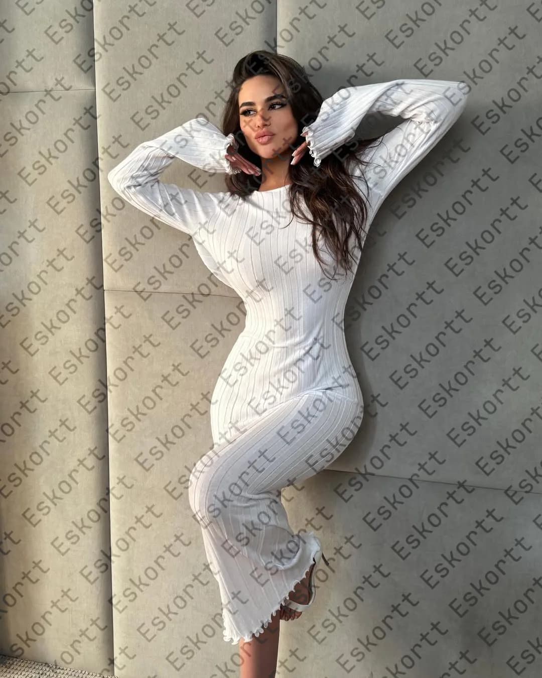 Helena escort in Moscow