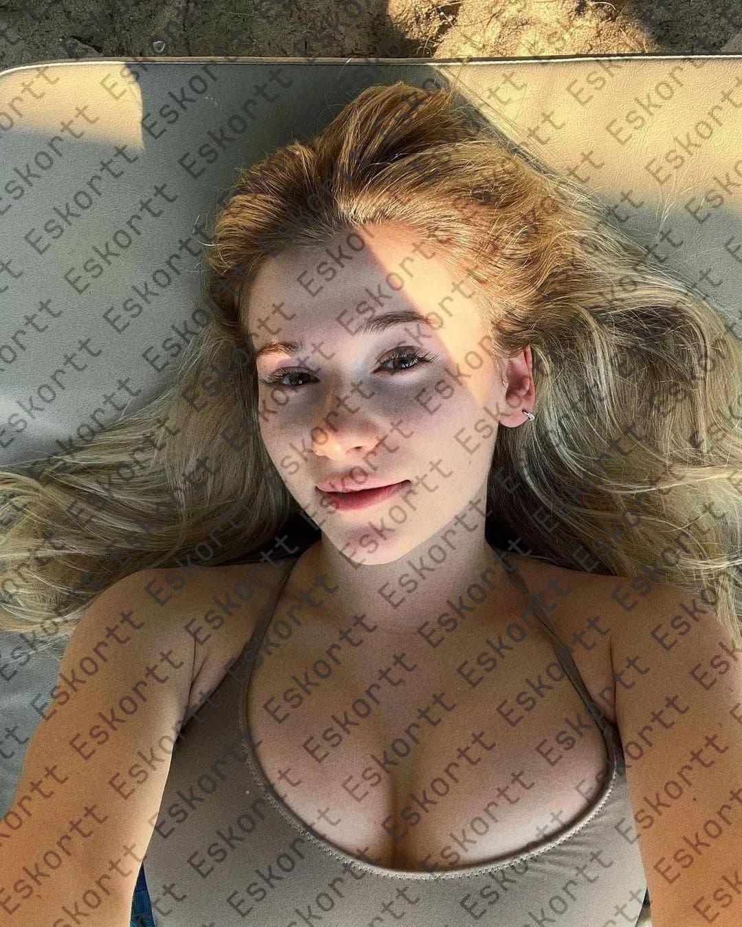 Amira escort in Moscow