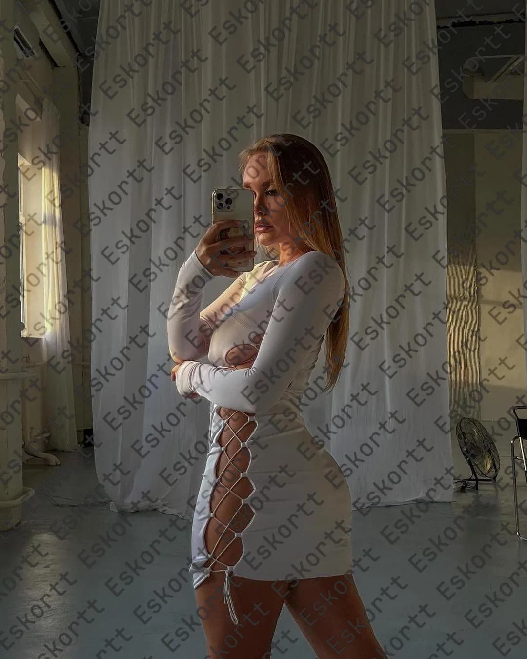 Carmen escort in Moscow