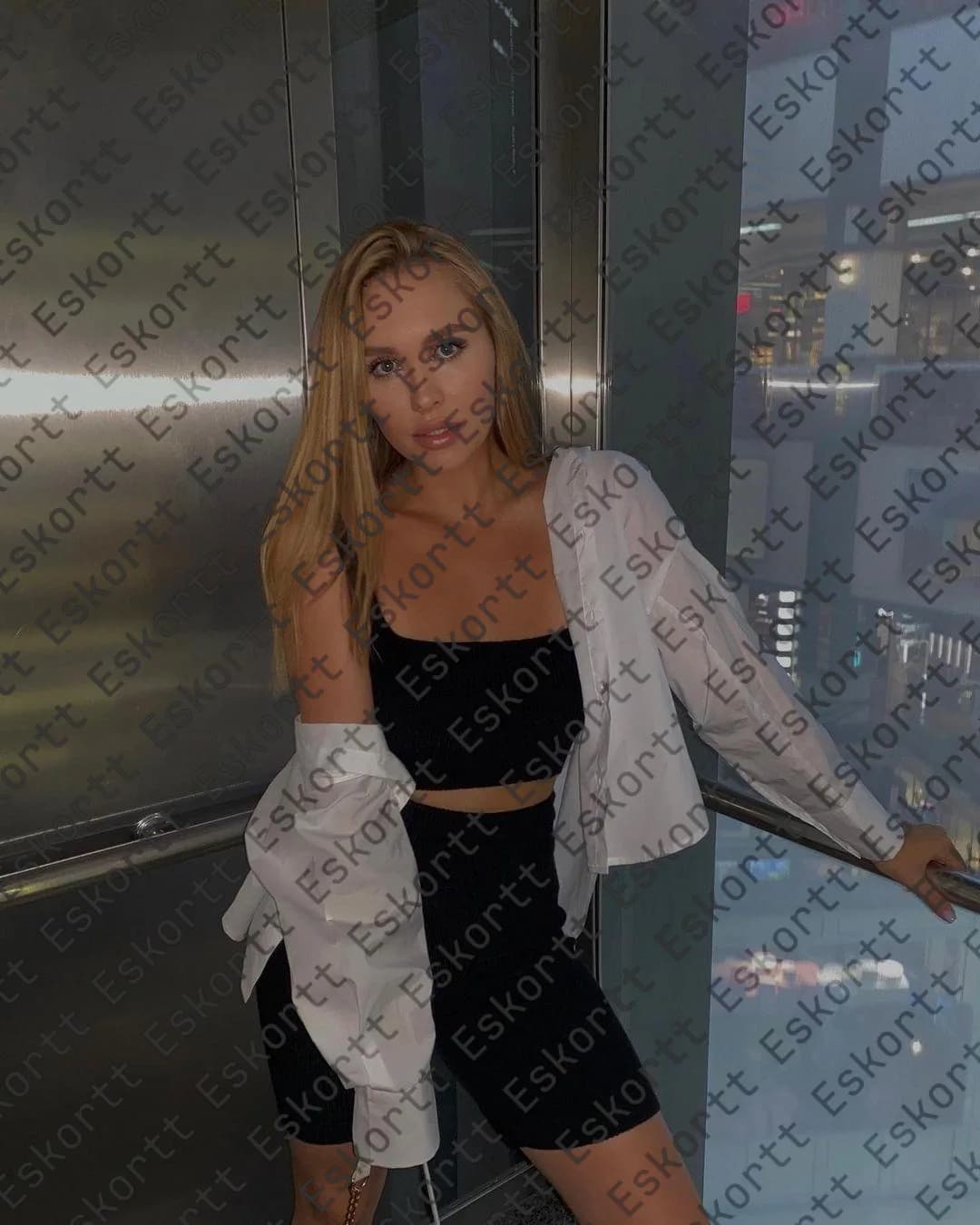 Carmen escort in Moscow