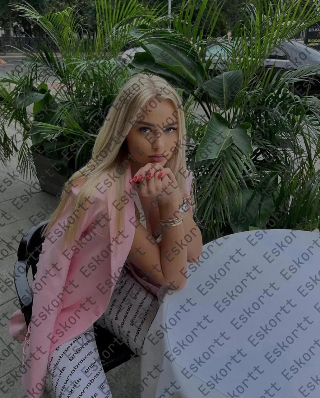 Eden escort in Moscow