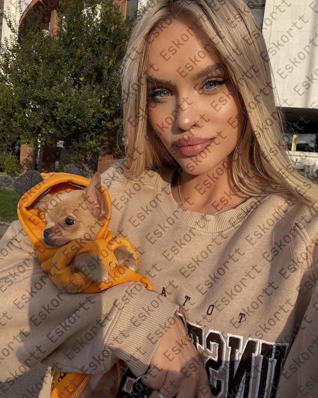 Emma escort in Moscow