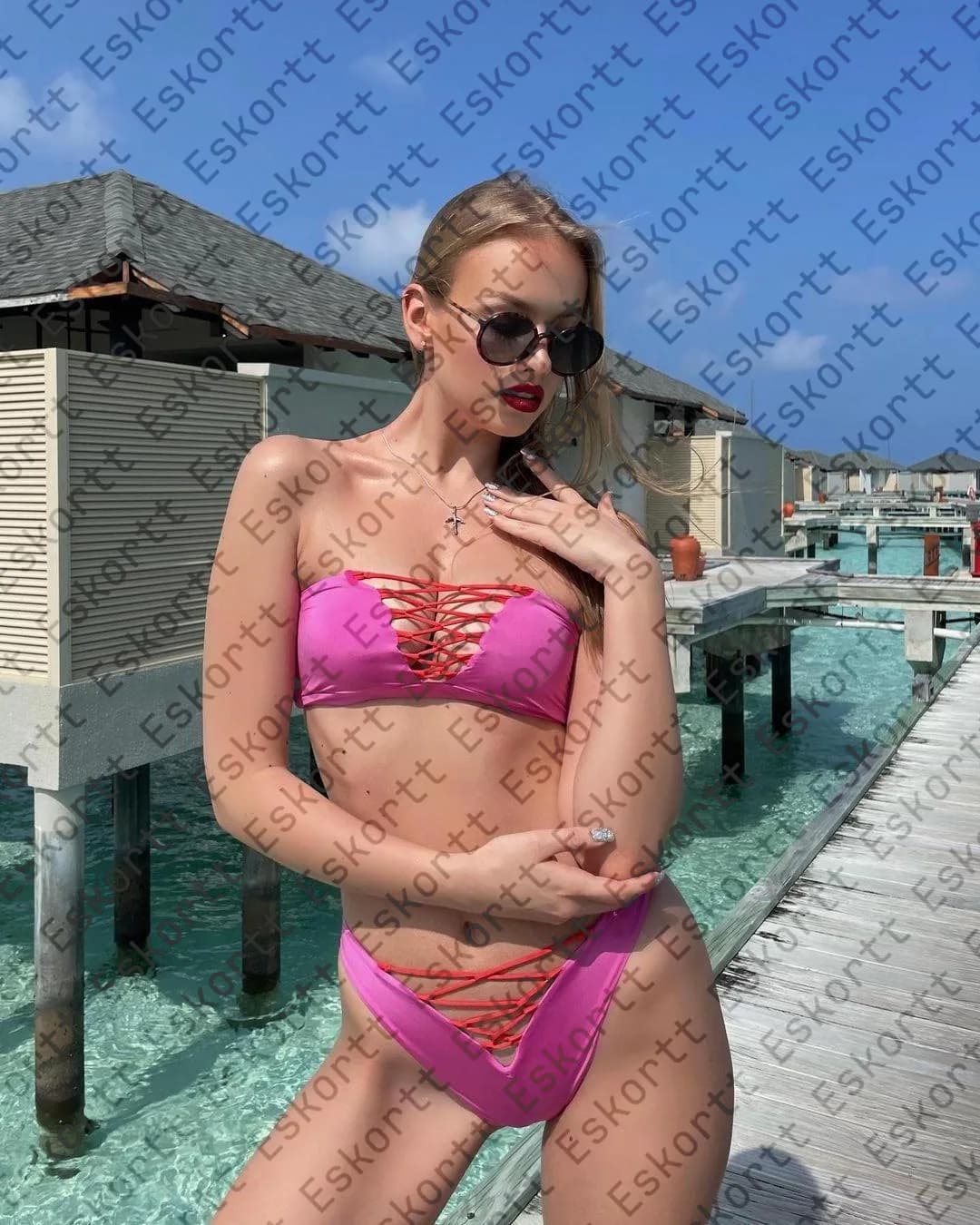 Francesca escort in Moscow