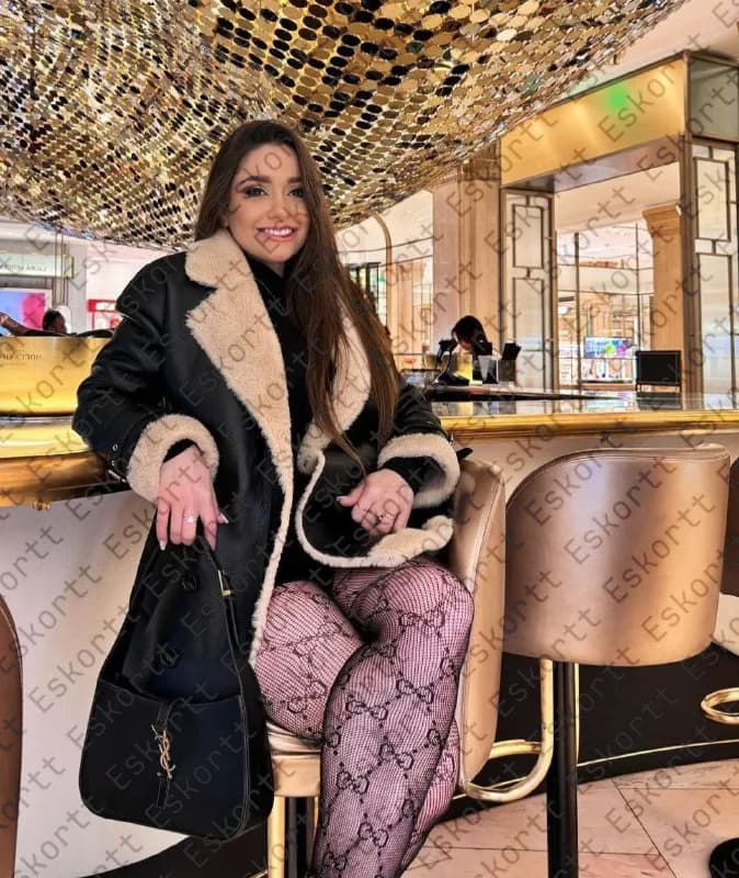 Antonia escort in Moscow