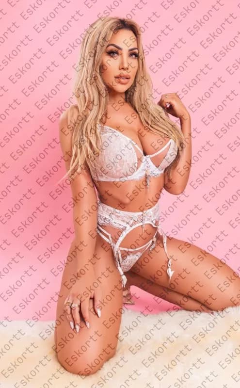 Dahlia escort in Moscow