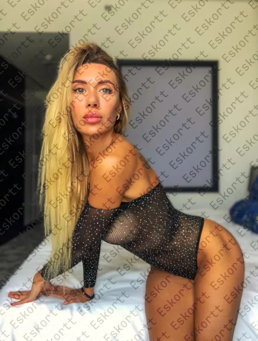 Alana escort in Moscow
