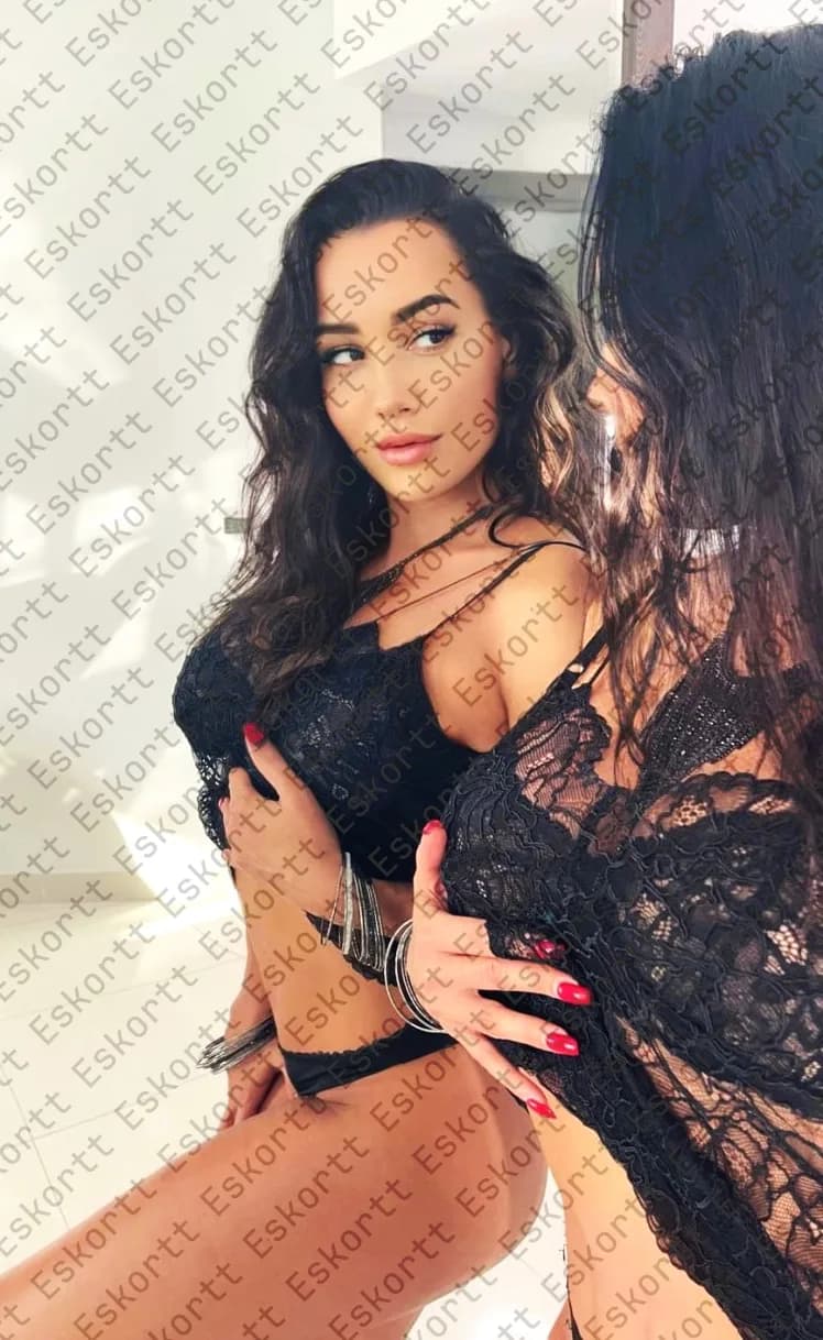 Lara escort in Moscow