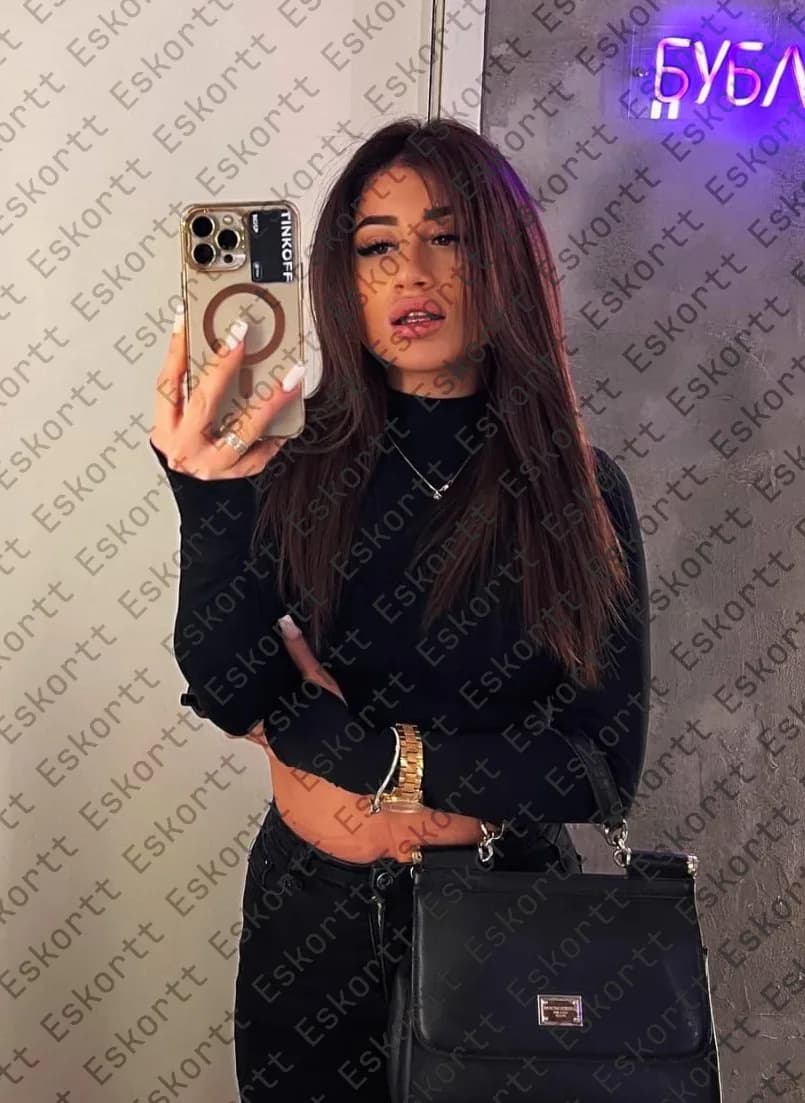Alisa escort in Moscow