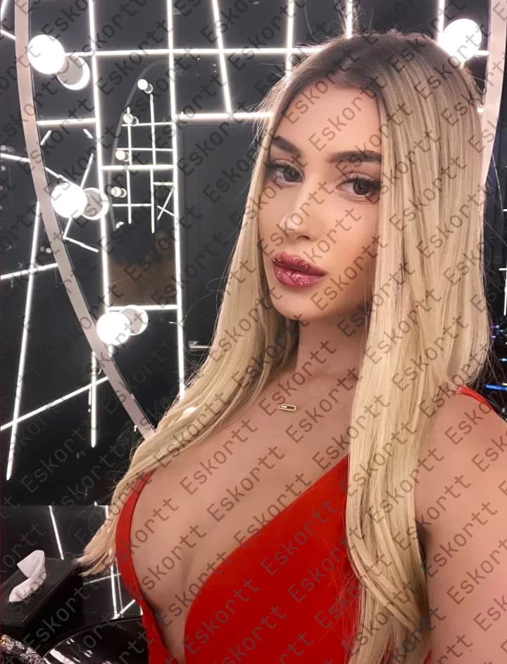 Sylvie escort in Moscow