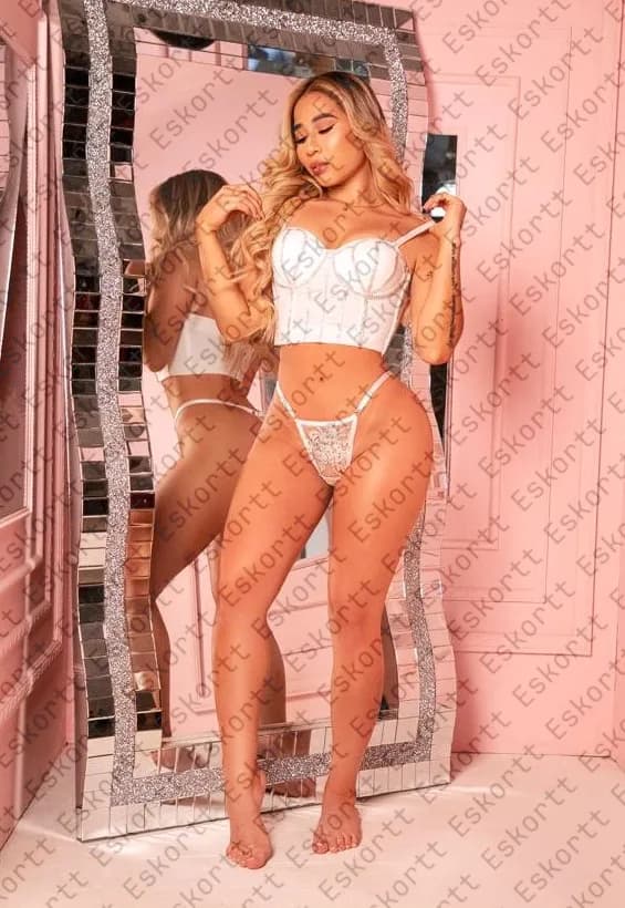 Josselyn escort in Moscow