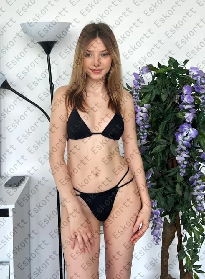 Luna escort in Moscow