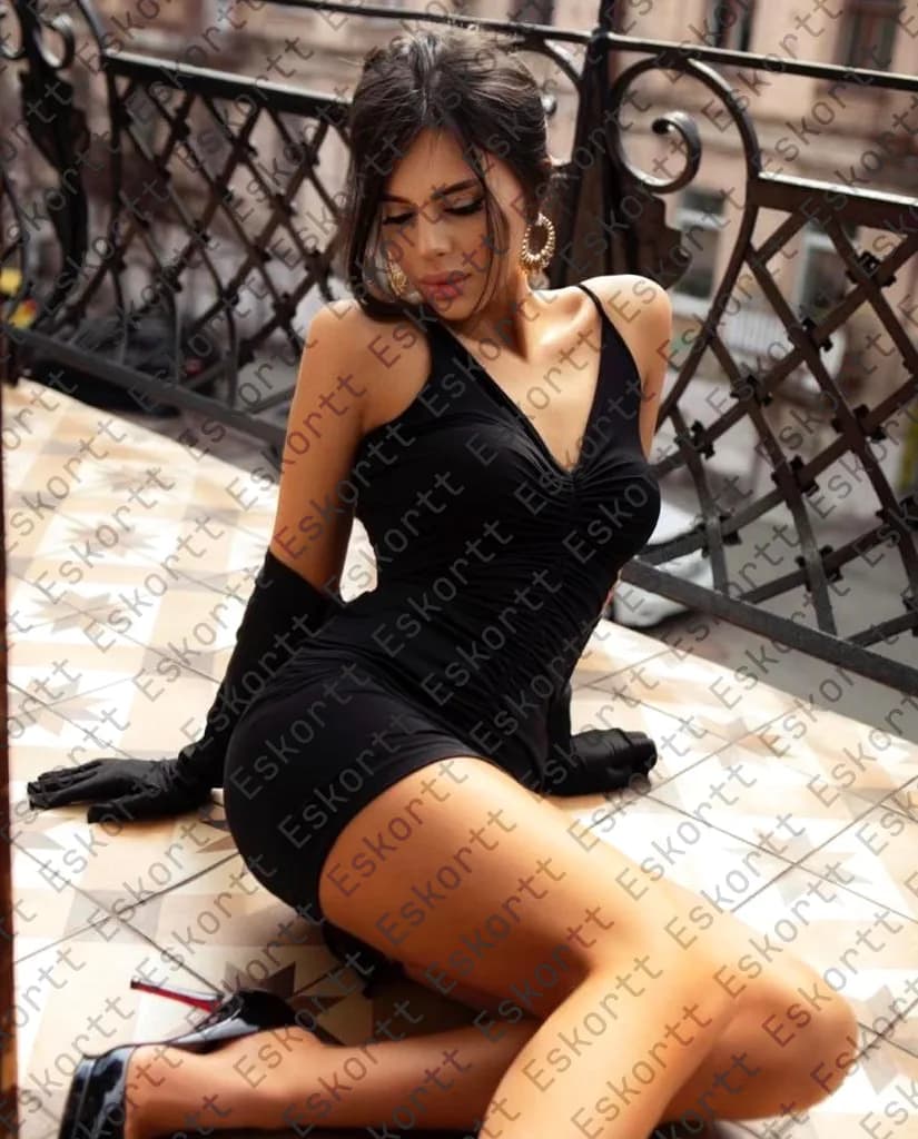 Layla escort in Moscow