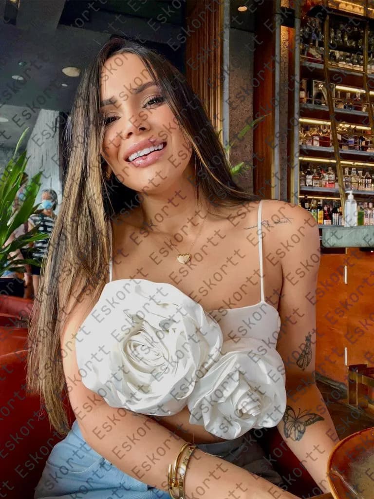 Iza escort in Moscow