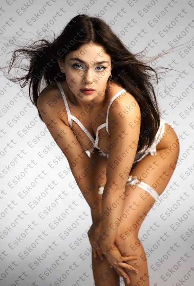 Yana escort in Moscow