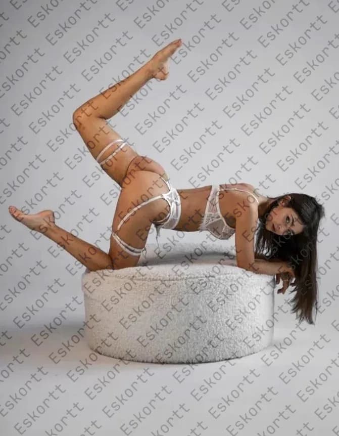 Yana escort in Moscow