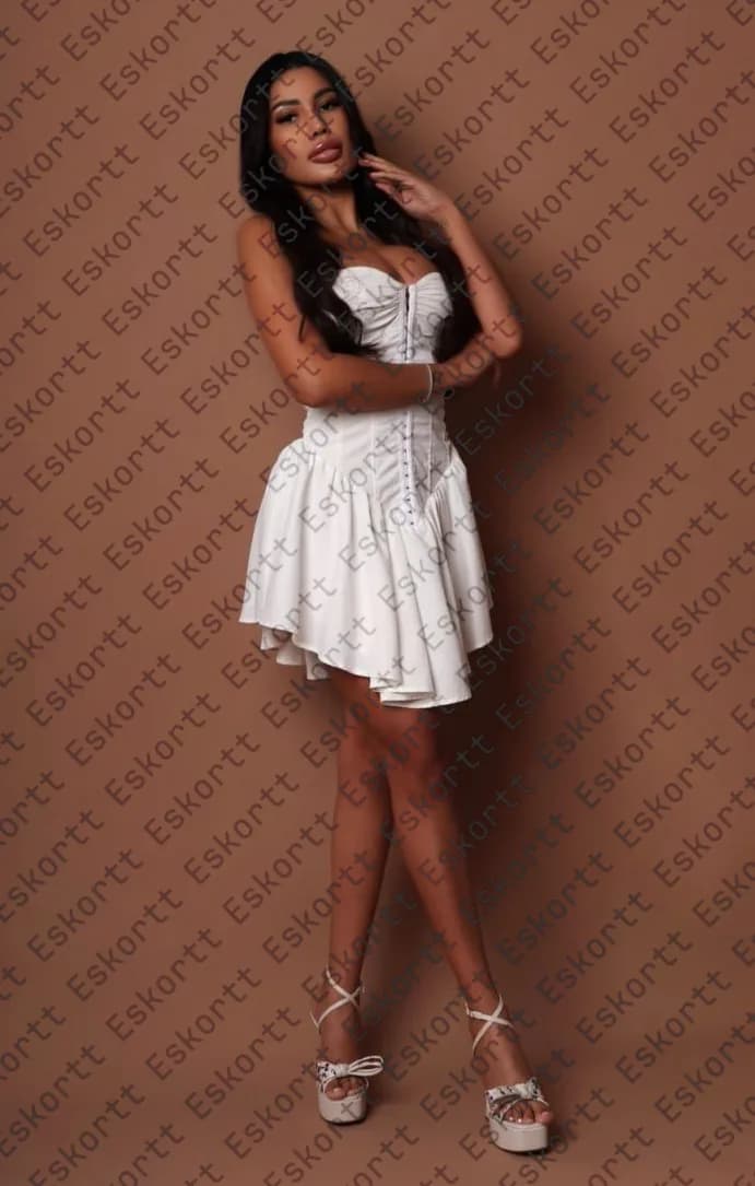 Gabriela escort in Moscow